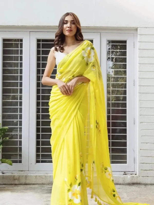 Floral Print Bollywood Satin Saree